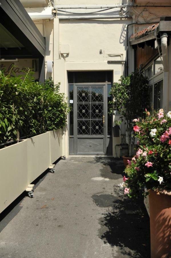 Ferienwohnung Maison Du Port Vieux Sanremo Exterior foto
